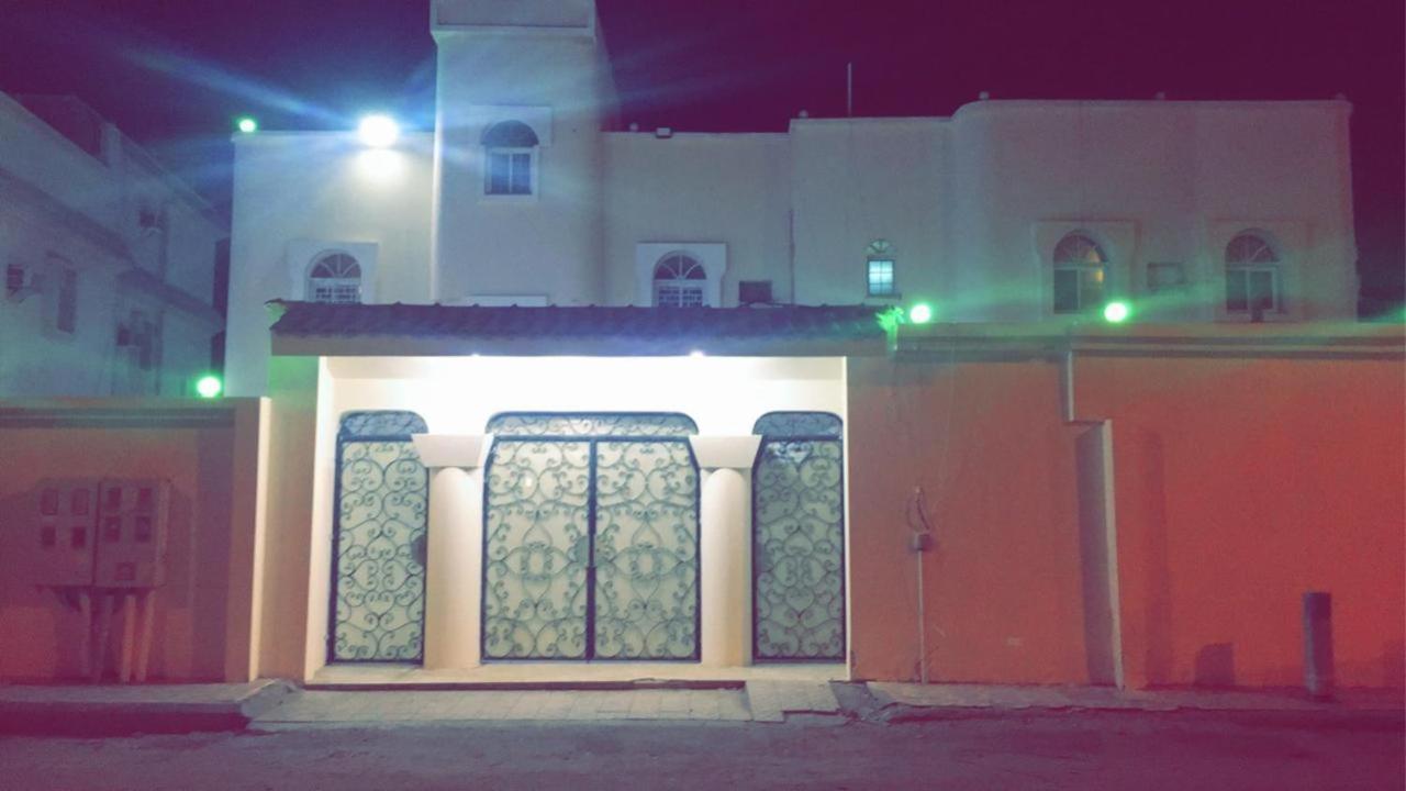 Apartamento Masaken Alkenan Yanbu Exterior foto
