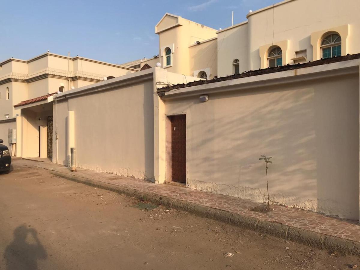 Apartamento Masaken Alkenan Yanbu Exterior foto