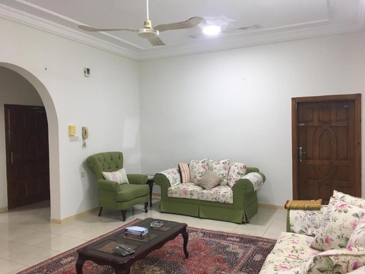 Apartamento Masaken Alkenan Yanbu Exterior foto