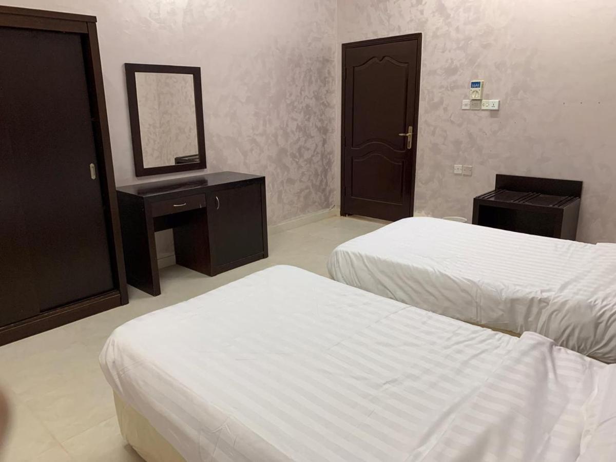Apartamento Masaken Alkenan Yanbu Exterior foto