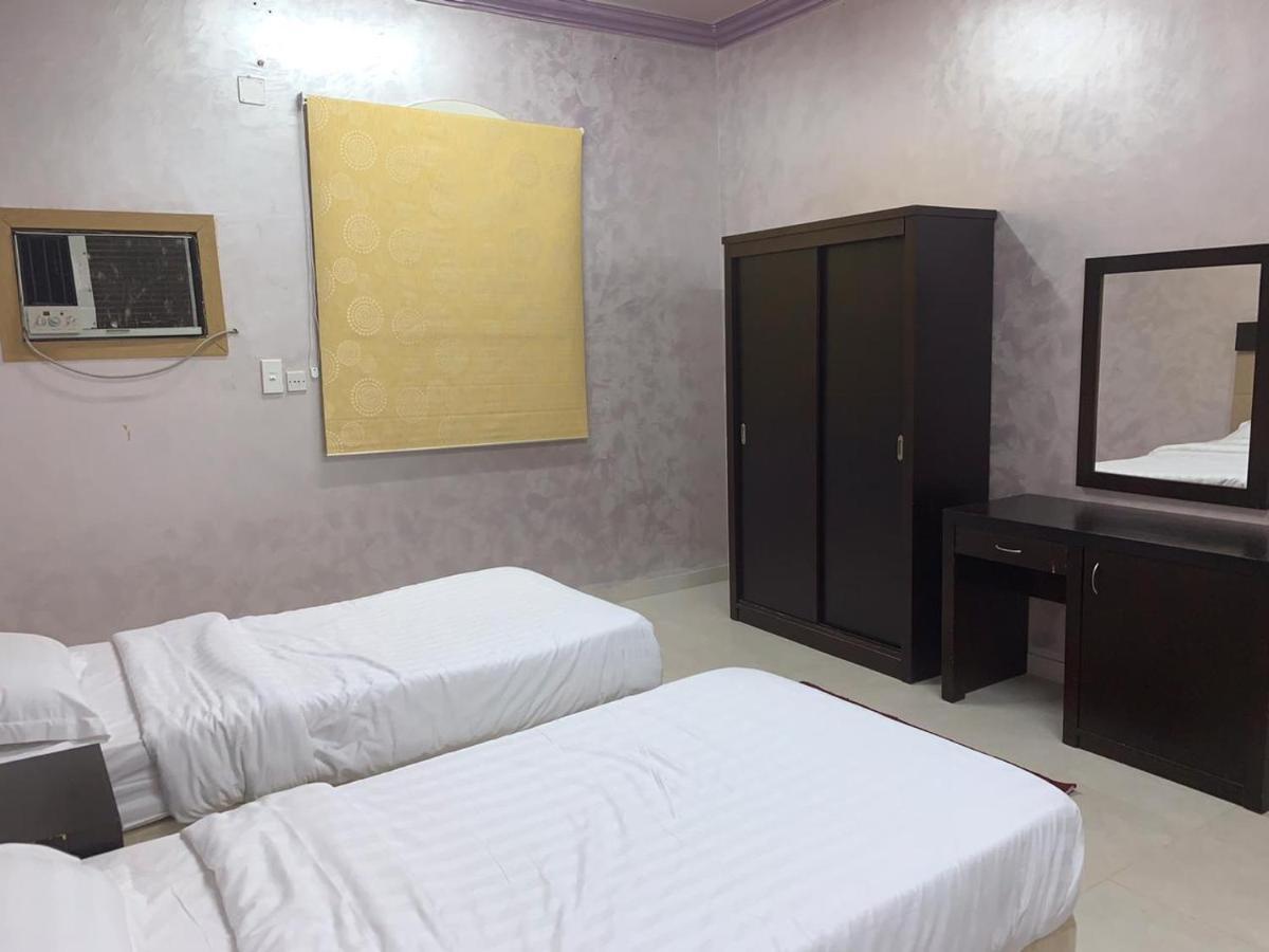 Apartamento Masaken Alkenan Yanbu Exterior foto