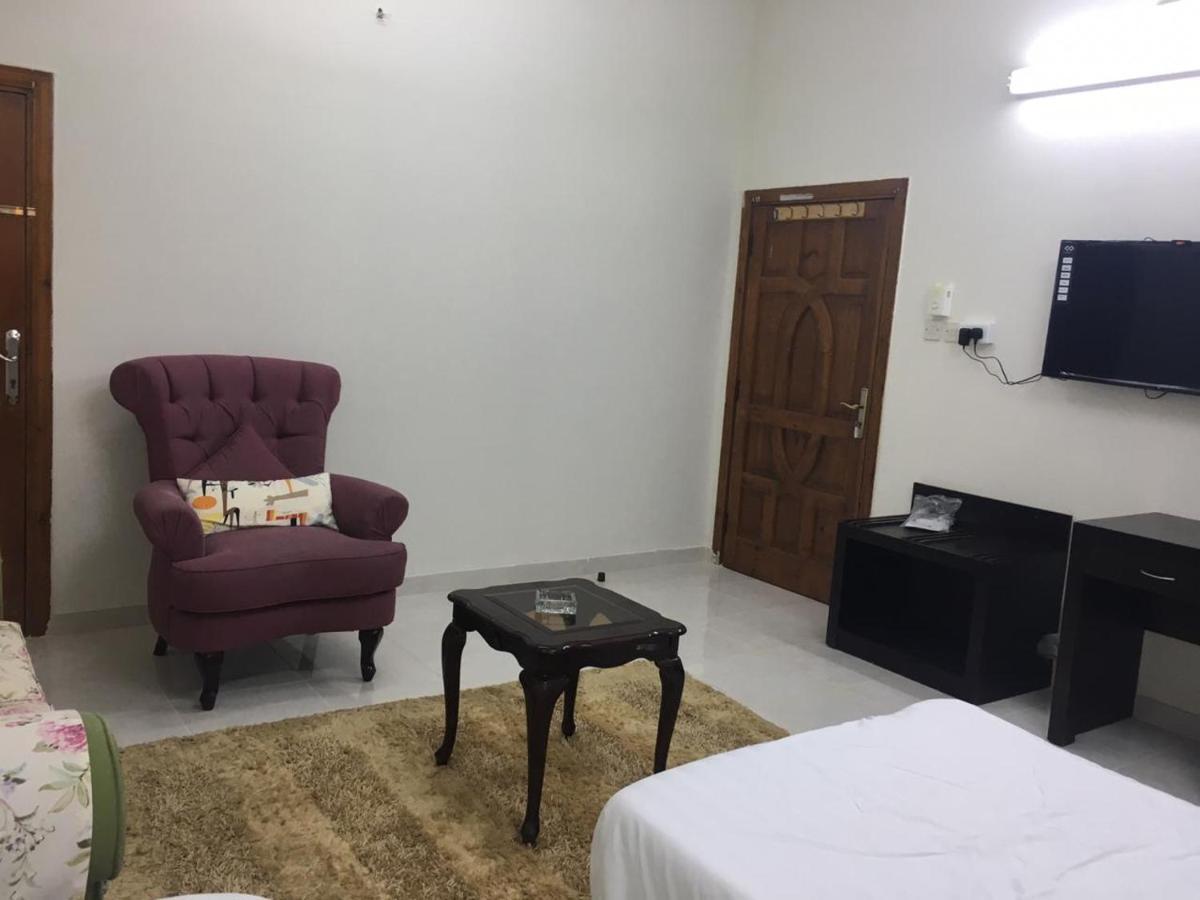 Apartamento Masaken Alkenan Yanbu Exterior foto